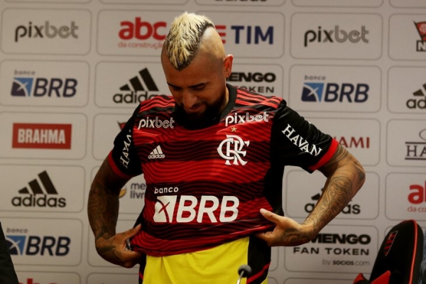 Видаль вернулся в ЮА после 15 лет в Европе. Это из-за него Конте когда-то освоил 3-5-2