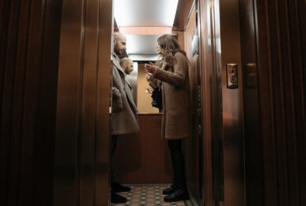 Зачем в лифте нужно зеркало: неожиданные факты, о которых вы не знали - Hi-News.ru