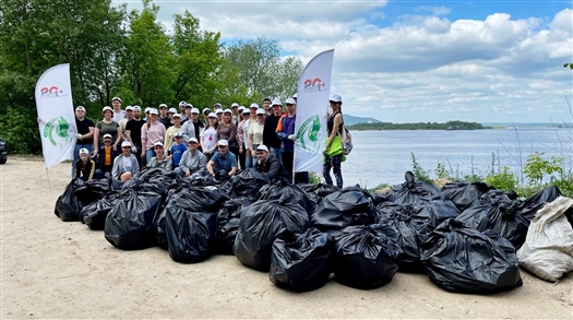 Энергетики "Т Плюс" очистили от мусора берега Волги