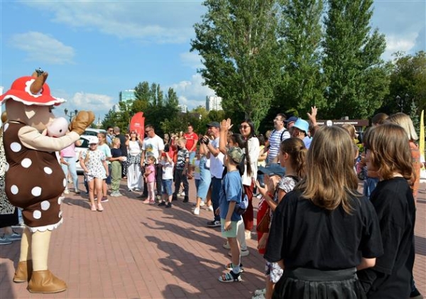 ТМ "Пестравка" поздравила самарцев с Днем города и презентовала новый портал о Самаре "Геометка"