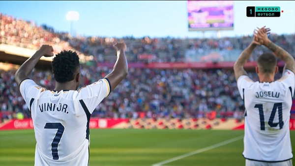 Винисиус издевался над фанатами «Барсы» – в ответ на оскорбления. Анчелотти пришлось уводить его за руку