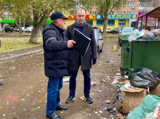 Глава минлесхоза: "Нужно ставить емкости под крупногабаритные отходы"