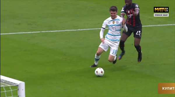 Удивлены красной и пенальти в ворота «Милана»? Хм, все по правилам