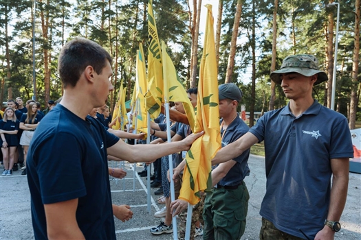 Молодежь региона принимает участие в военно-историческом лагере "Страна героев"