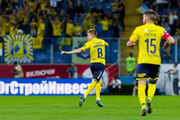 Креативный сувенир «Ростова» для фанатов: разыгрывают 60 кусочков старого газона. Символично!