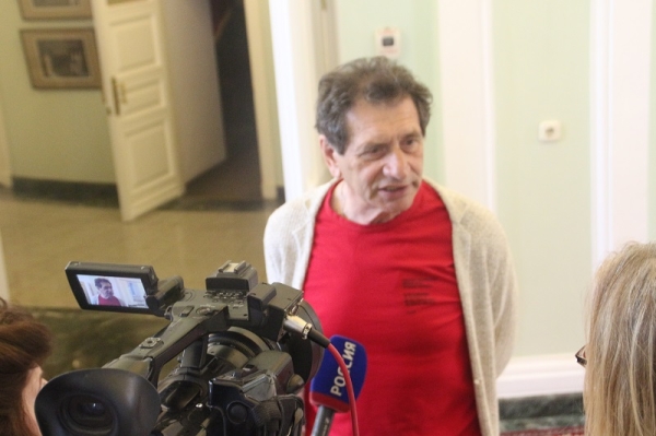 Актер Евгений КНЯЗЕВ: «Сегодня серьезное искусство побеждает эстраду»