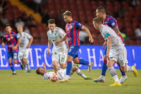 Бразильцы &laquo;Зенита&raquo; играют чаще россиян. А как в остальных клубах?