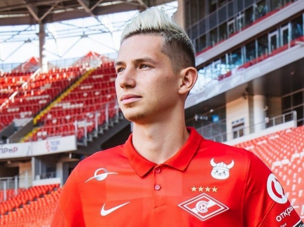 Не взяли в «Спартак» в 12 лет из-за роста, играл за «Зенит-2», хотел в Европу: истории от Зиньковского