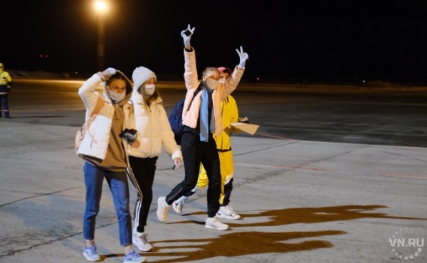 Юные спортсмены, застрявшие в Киргизии, прилетели домой в Новосибирск