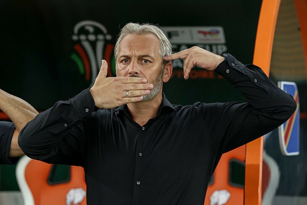 Акция дня: сборная ДР Конго против войны в стране. Приставили «пистолеты» к вискам во время гимна