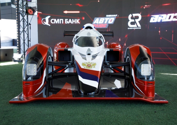 В Москве уже делают гоночные прототипы, хоть никто и не верил! Побывали на заводе и изучили процесс до винтика