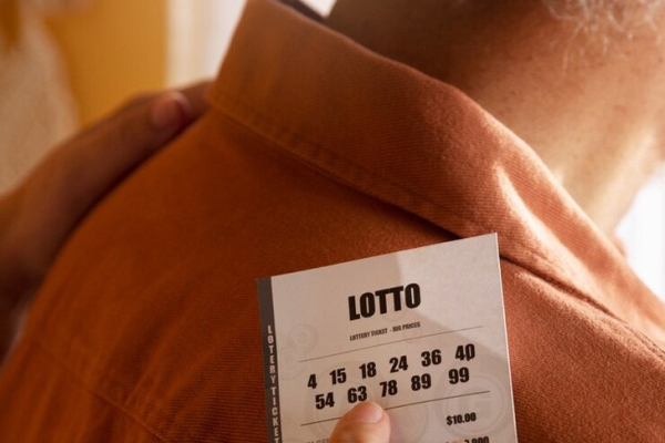 Житель города Обь выиграл в лотерею 10 млн рублей и пропал