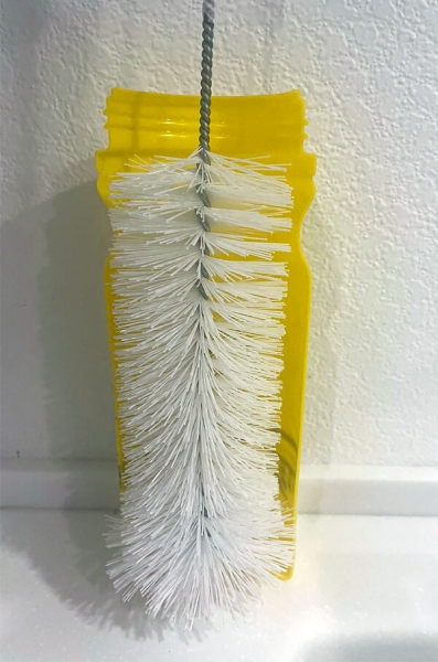 В спортивной бутылке больше бактерий, чем на ободке унитаза. Стоп! Что? Как не заразиться?