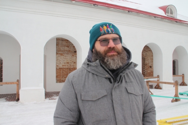 Экоёлка и «пряничные» мастерские: «Омская крепость» становится новогодним «центром»