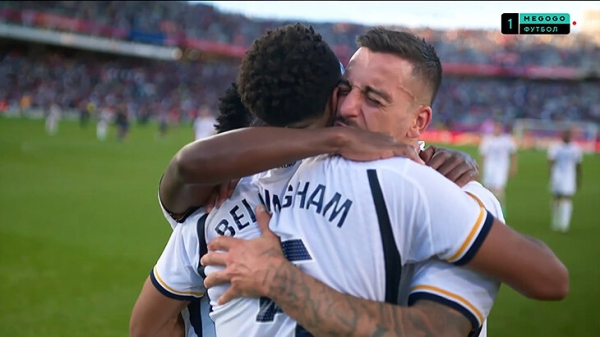 Винисиус издевался над фанатами «Барсы» – в ответ на оскорбления. Анчелотти пришлось уводить его за руку