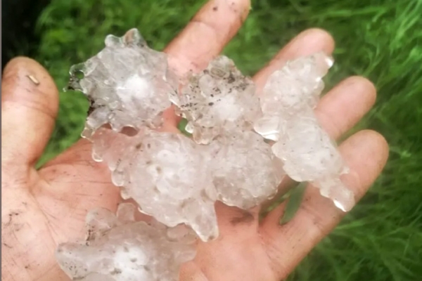 Град со спичечный коробок обрушился на Большую Тохту под Новосибирском