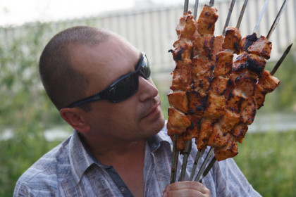 Как правильно жарить шашлыки, рассказали в мэрии Новосибирска