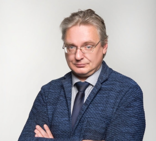 Из «Пятого театра» уволился главный режиссер