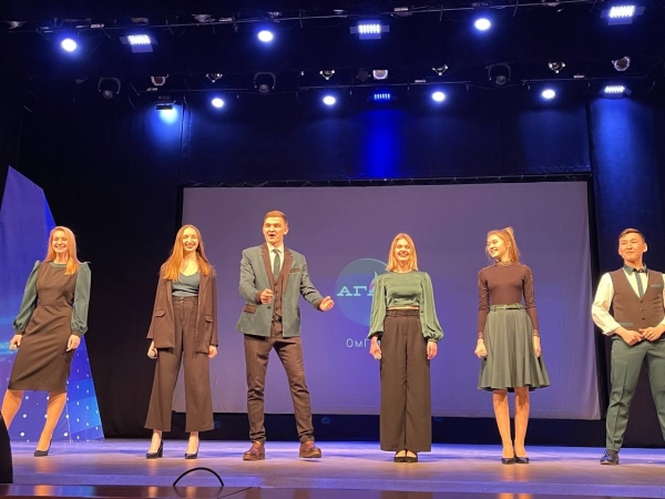 Капитана «Авангарда» Шарипзянова позвали на КВН