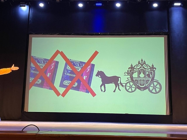 &laquo;Омск &ndash; город Колчака, а не Шелеста&raquo;: кавээнщики открыли сезон в &laquo;Химике&raquo;