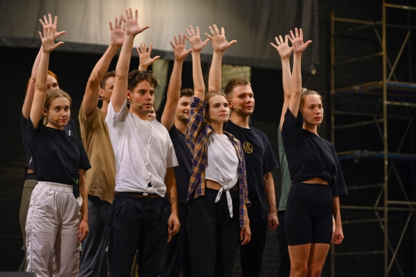 Омская драма откроет сезон премьерой спектакля о русском гении