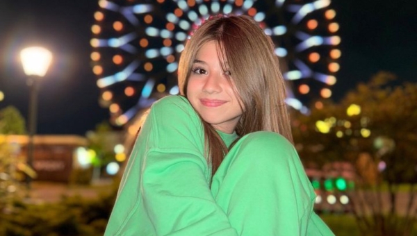 Омские школьники устроили ажиотаж в торговом центре из-за концерта тикток певицы