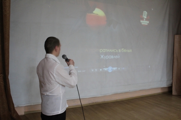 Омские заключенные разнообразили свой досуг конкурсом караоке