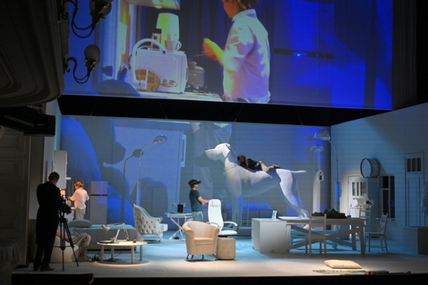 Шелест высоко оценил премьеру в Омской драме