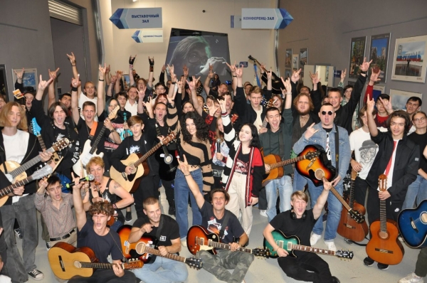 В Омске массово сыграли хиты Летова