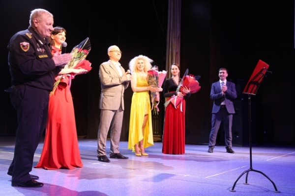 В Омске выступила звезда фильма «Вызов» Юлия Пересильд