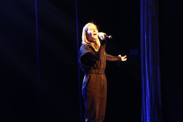 В Омске выступила звезда фильма «Вызов» Юлия Пересильд