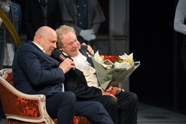 Валерия Алексеева с юбилеем поздравили Хоценко, Шелест и Калягин