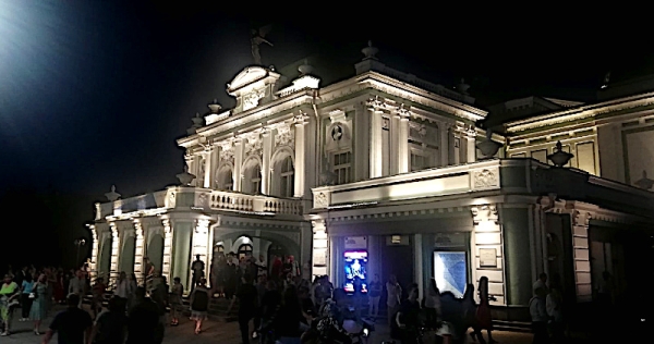 Виктор ЛАПУХИН: «К 150-летию обновим здание театра и его техническую «начинку» 