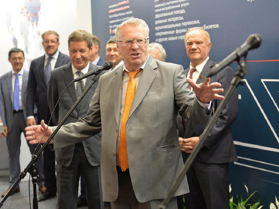 Жириновский предложил вдвое сократить количество депутатов